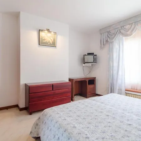 Club Villamar - Delfin *